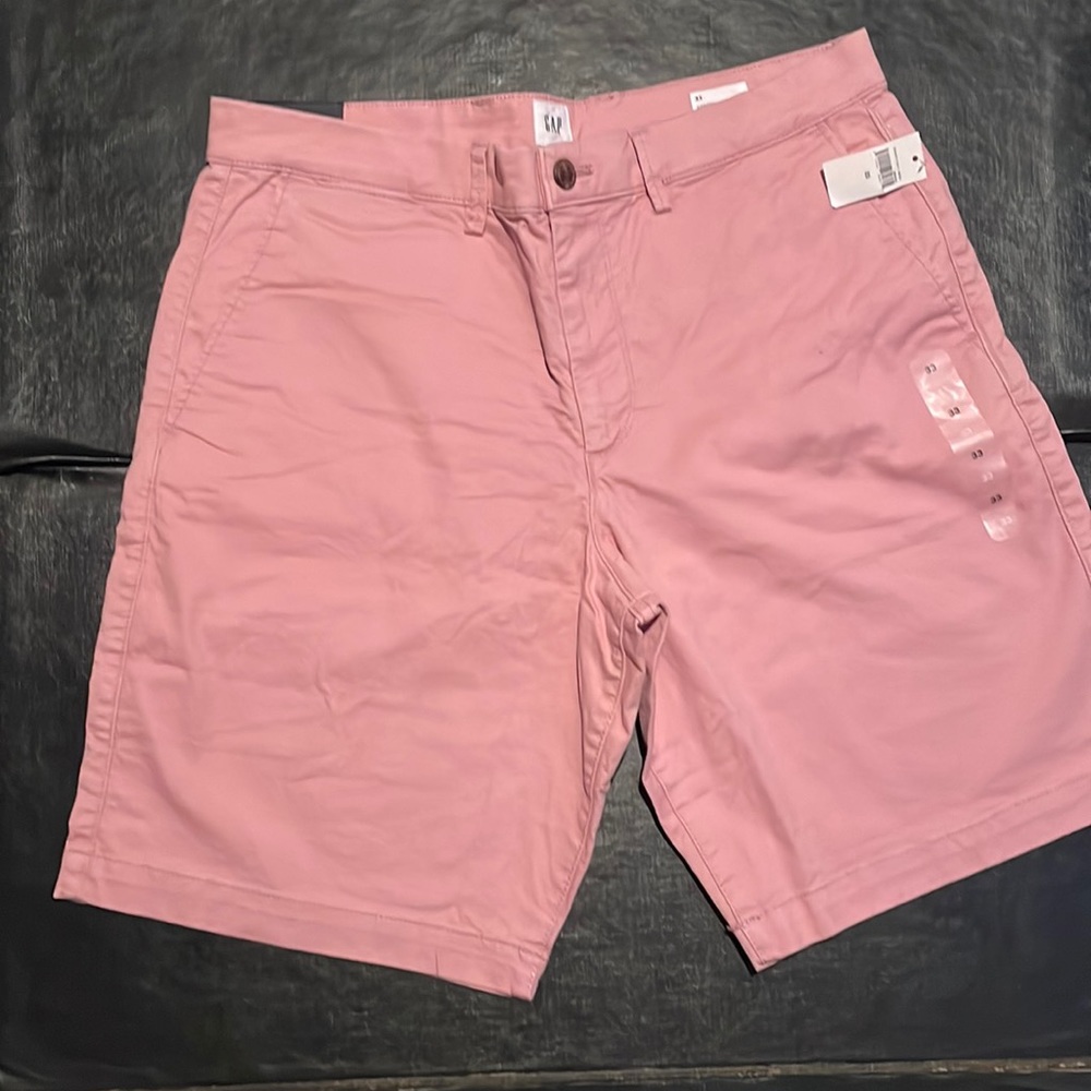 NWT GAP ESSENTIAL KHAKI MEN’S SHORTS